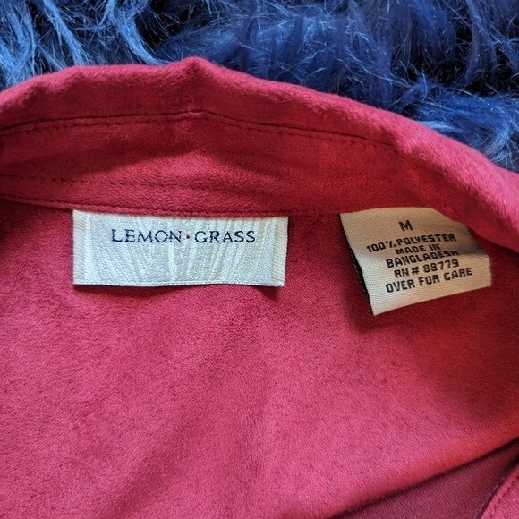 Lemon Grass Vintage Red Faux Suede Collared Button-Up Blouse Size Medium - Picture 4 of 8